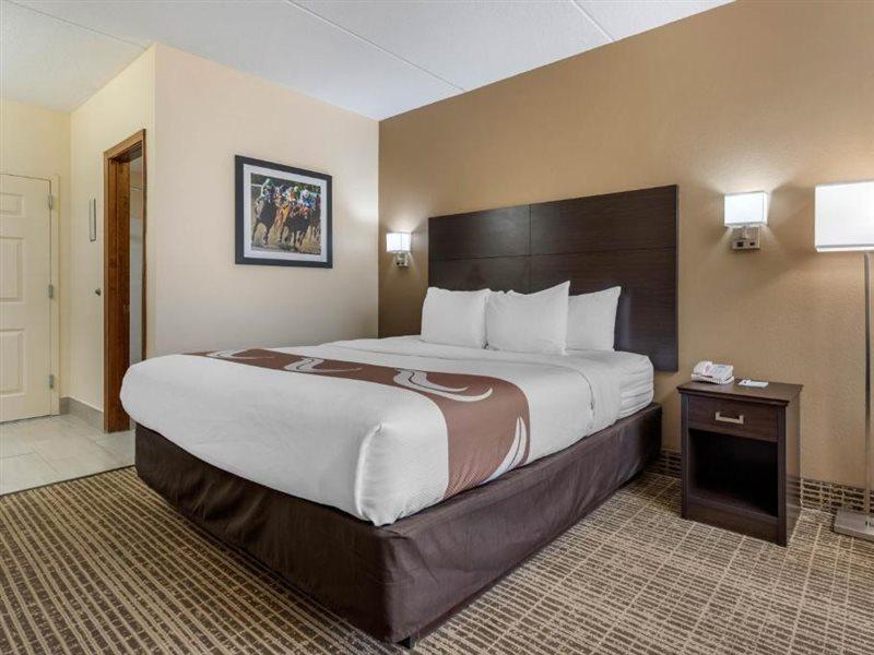 Clarion Pointe Louisville East Esterno foto