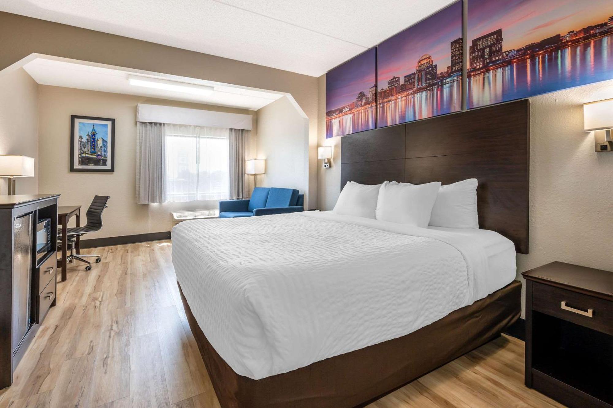 Clarion Pointe Louisville East Esterno foto