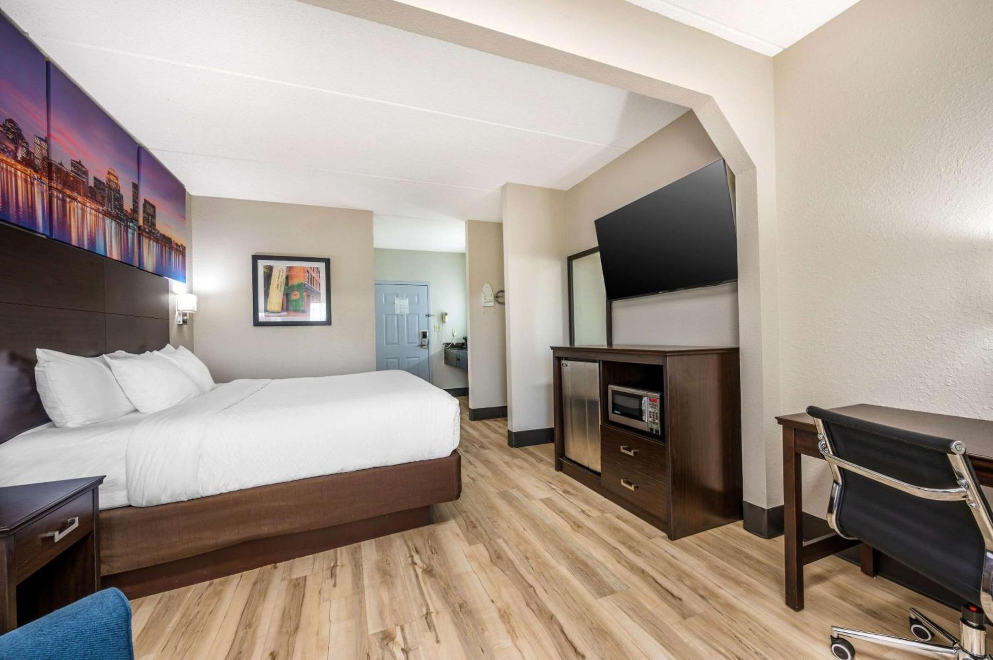 Clarion Pointe Louisville East Esterno foto