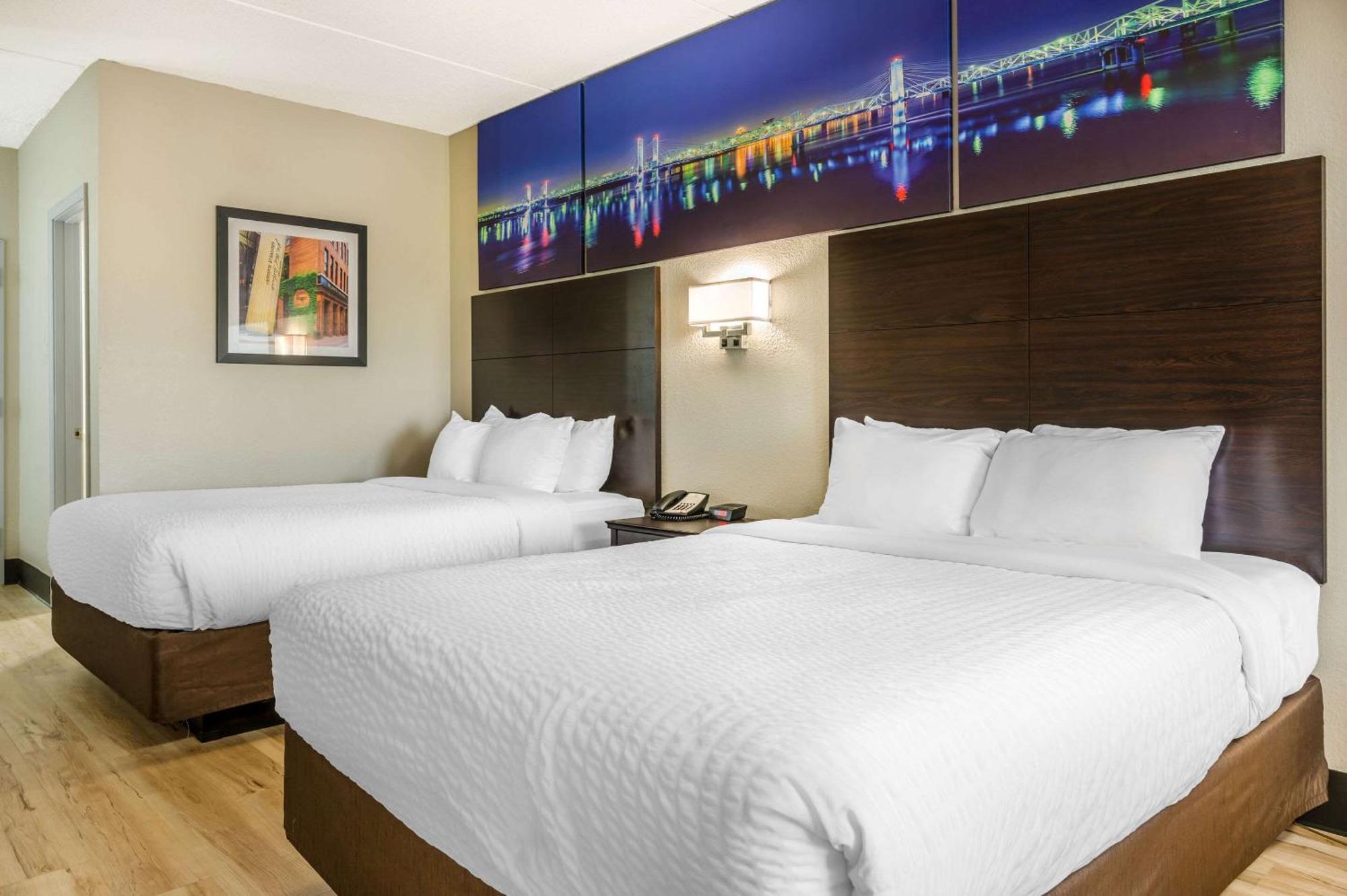 Clarion Pointe Louisville East Esterno foto